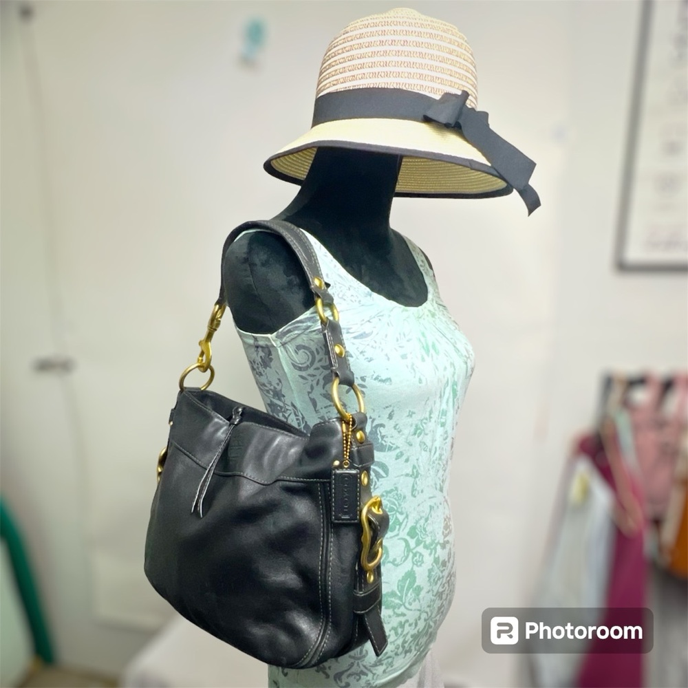 COACH | NWOT Black Leather Shoulder Bag